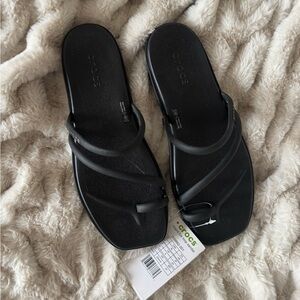 CROCS Women's Black Strappy Sandals